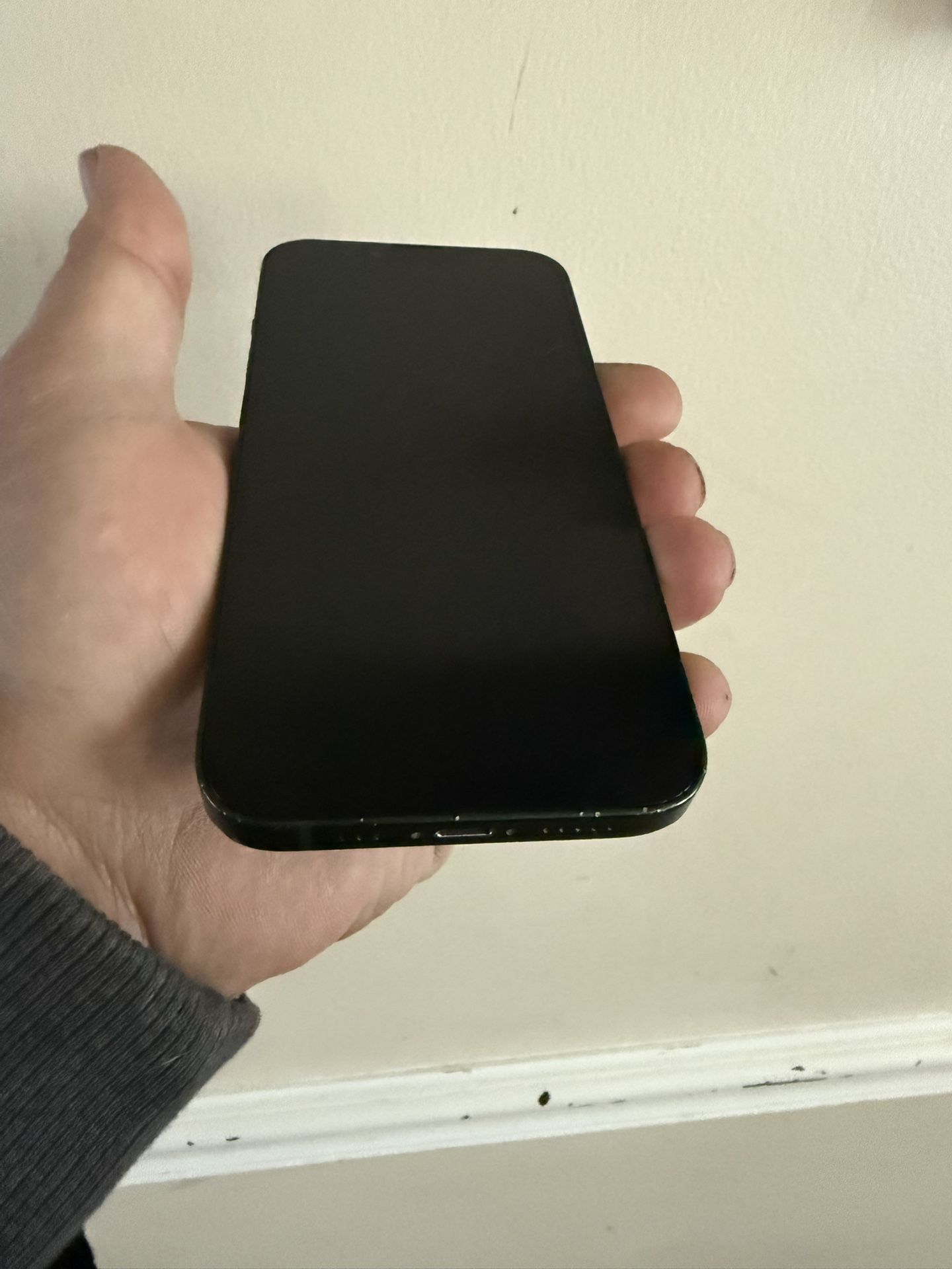 Apple iPhone 13 128GB TmObile Broken Back Cover