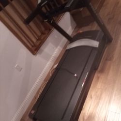 Treadmill 
