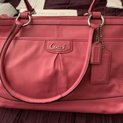 Coach -genuine leather Purse 