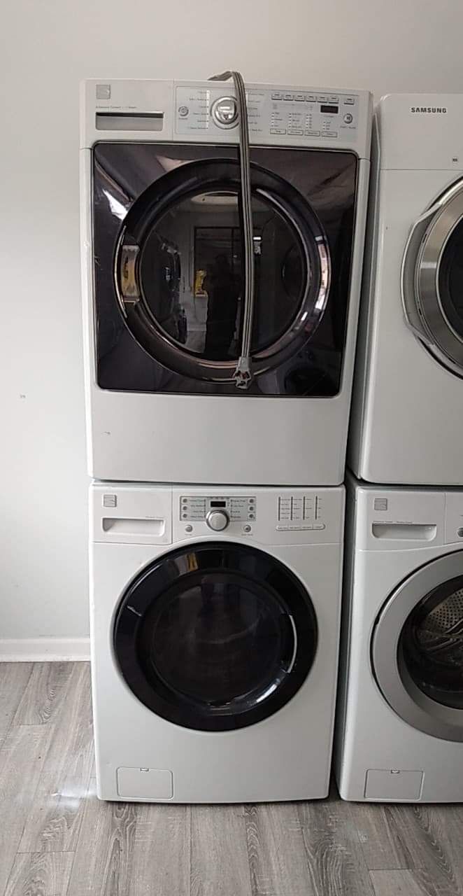 Kenmore Washer And Gas Dryer Set $680