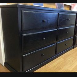 Dresser 6 drawers