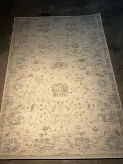Area rug
