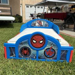 Spider man Toddler Bed