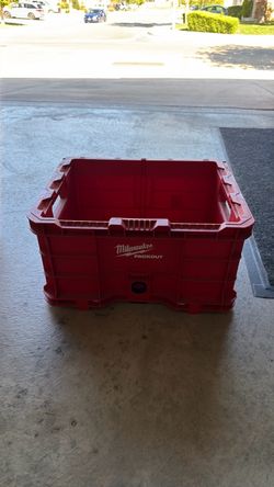 Milwaukee Pack-Out Basket