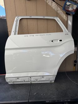2018 2019 2020 2021 2022 2023 2024 2025 2026 VOLKSWAGEN ATLAS LEFT REAR DOOR OEM USED