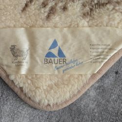 Authentic Bauer Luxury 100% Wool Cashmere Comforter.