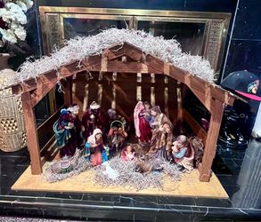 Traditional Christmas Nativity/ Stable House Decoration