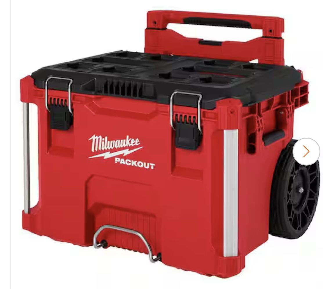 Milwaukee Packout Rolling tool box