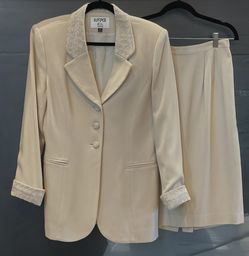 Kasper Vintage 100% Wool Beige/Tan 2 pc Collared Jacket & Skirt Suit Sz10P