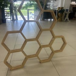 Honeycomb Structure 3x3ft