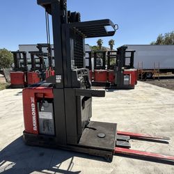 Raymond Order Pickers