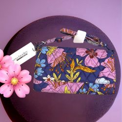 NWT Vera Bradley Floral wallet crossbody with removable strap & cards pockets