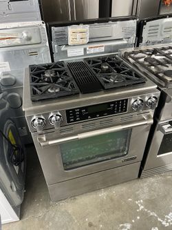 Jenn Air Downdraft Duel Fuel Range 