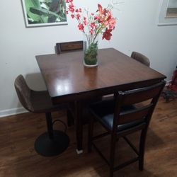 Dinning Room Table 
