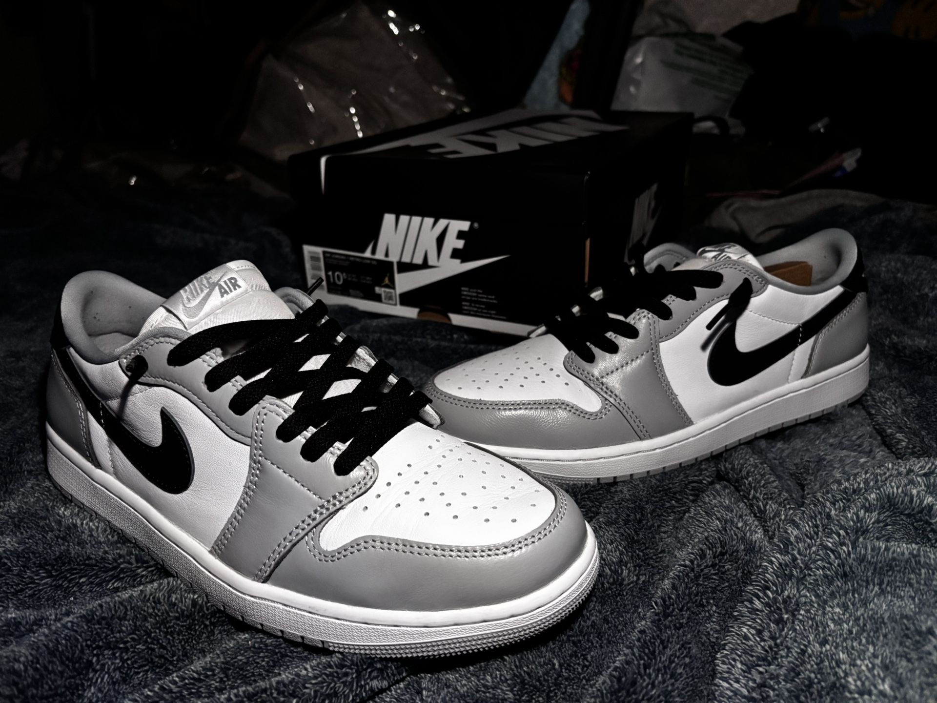 Jordan 1 Retro OG Low Barons Wolf Grey