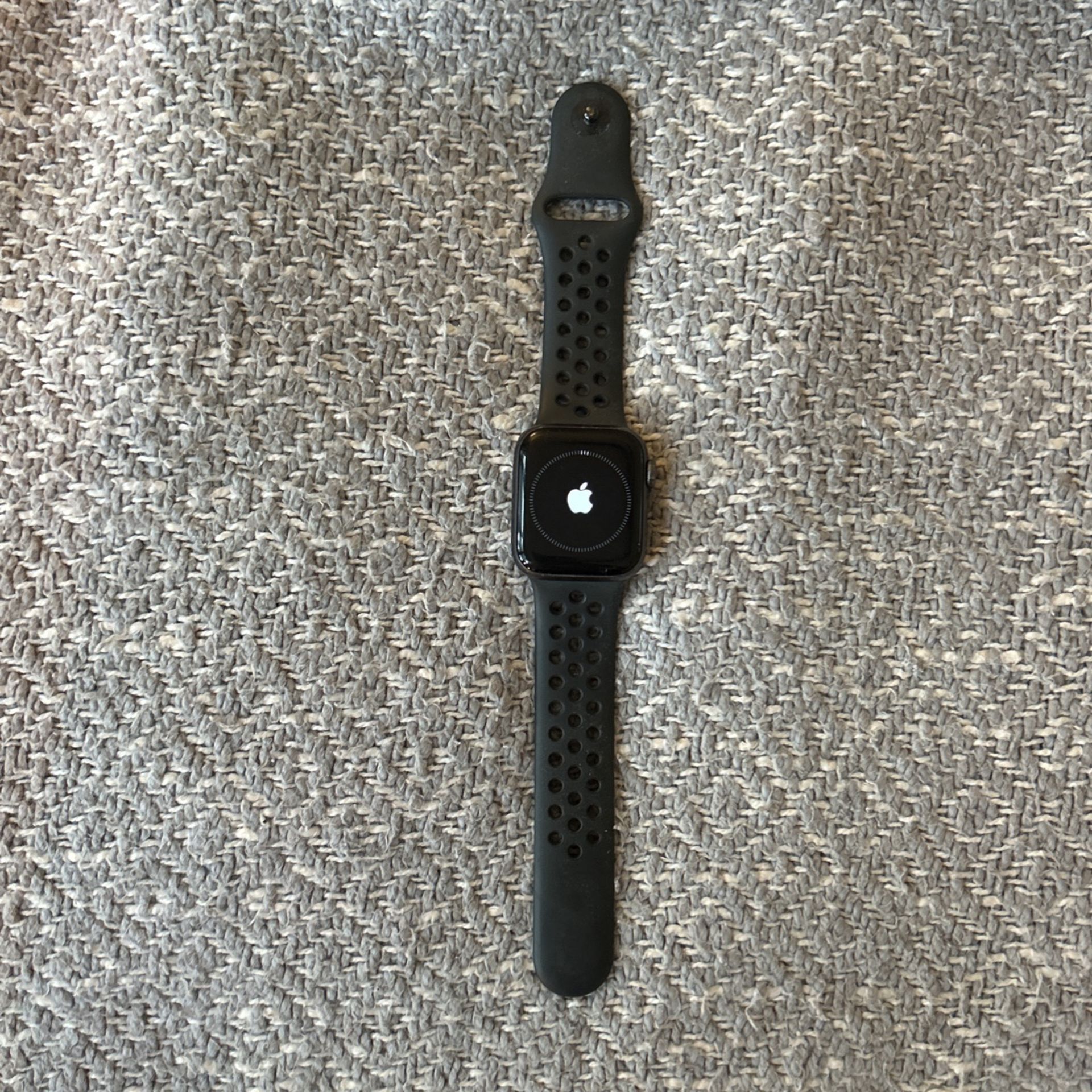 Apple Watch SE Black 40mm