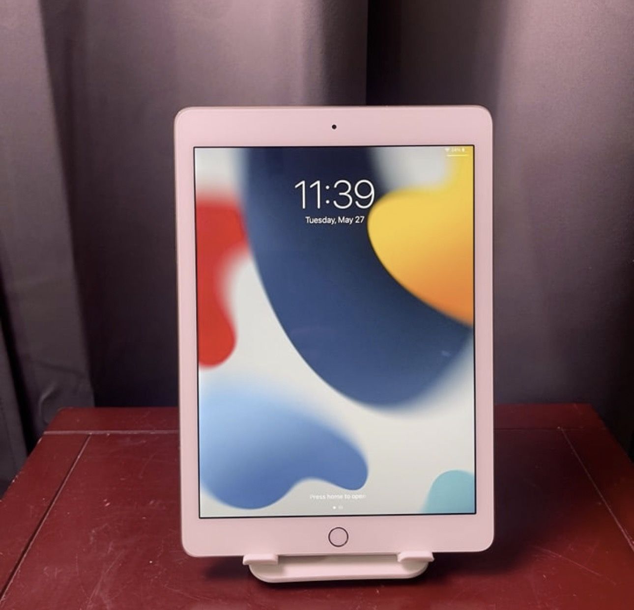Apple iPad Air 2 64GB Wi-Fi 9.7" Gold - Used, ( Speakers Not Working ) ( READ )