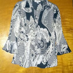Dress Barn Long-Sleeve Black and White Women's Button Front Blouse Size Small
