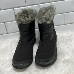 BZEES Luscious Women's Size 9 Black Gray Faux Fur Winter Boots Zip Up Shoes