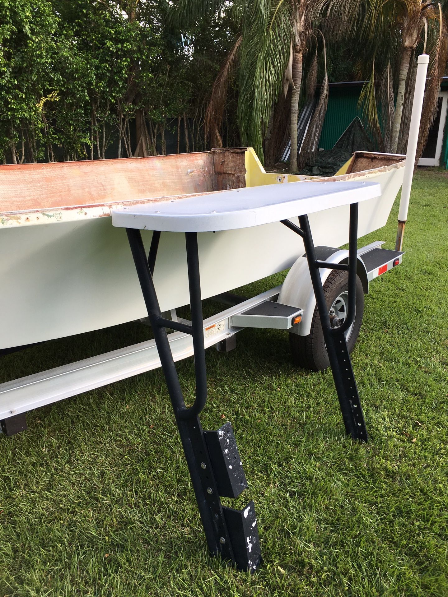 Ameritrail custom trailer & 17’ bare hull boat fiberglass project for