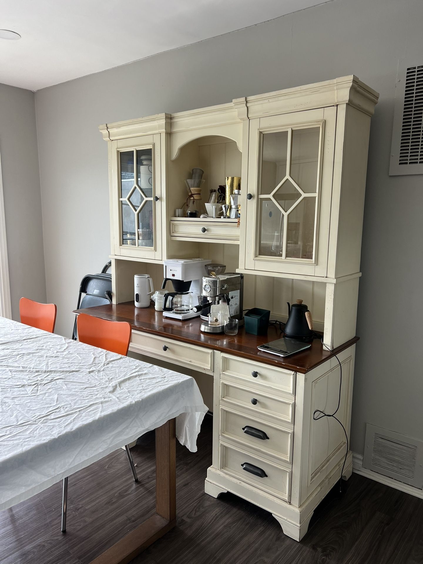 Large Hutch / Desk