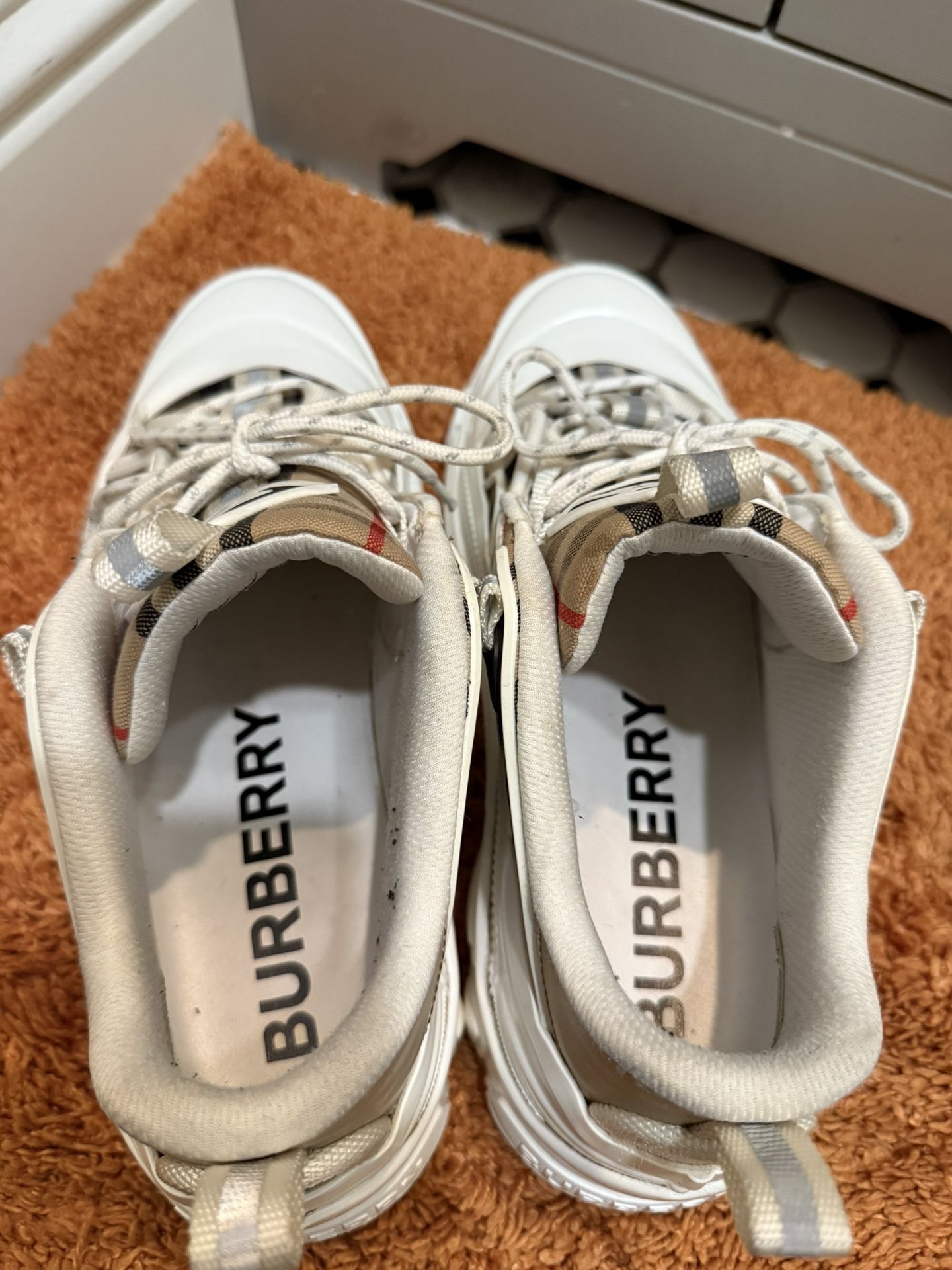 Burberry Sneakers