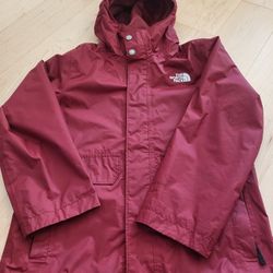 North Face Unisex raincoat - ages 7-8