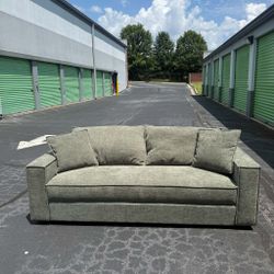 Green Wayfair Sofa (FREE DELIVERY)