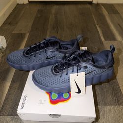 Nike mind 002 thunder, blue chrome men’s size 8.5