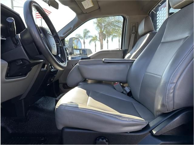 2017 Ford Super Duty F-350 DRW