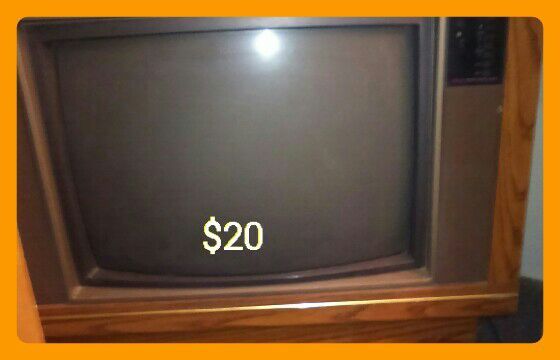 Vintage 1970's Magnavox Console TV