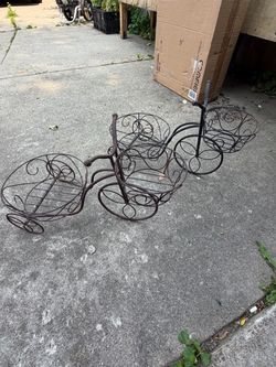 2 plants bicycles plant stand