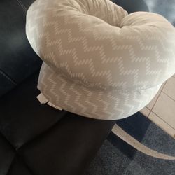 Leachco Back 'N Belly Bunchie contoured body pillow. 