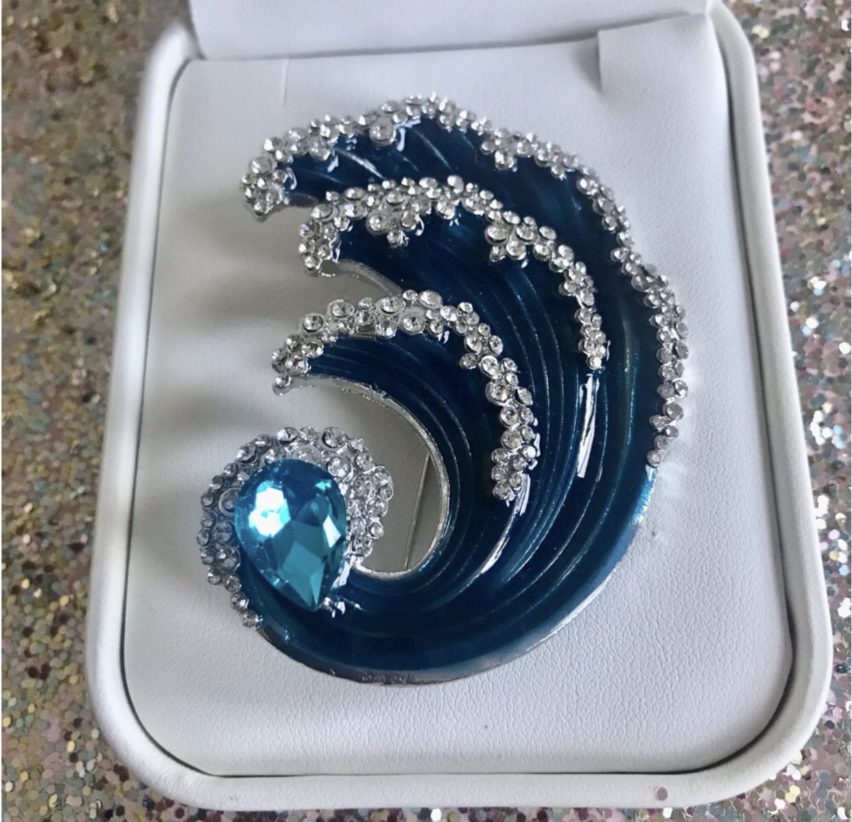 Blue Crystal Wave Brooch 