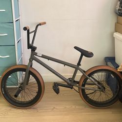 BMX BIKE