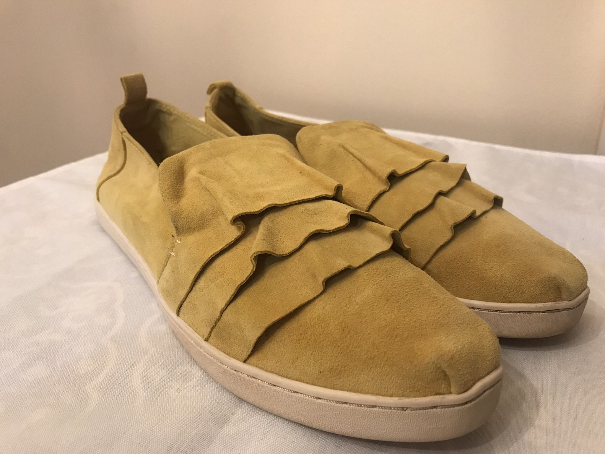 TOMS Yellow Sude Leather Size 8.5