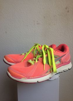 Women’s Nike Athletic Shoes Pink & Neon Yellow Size 9.5