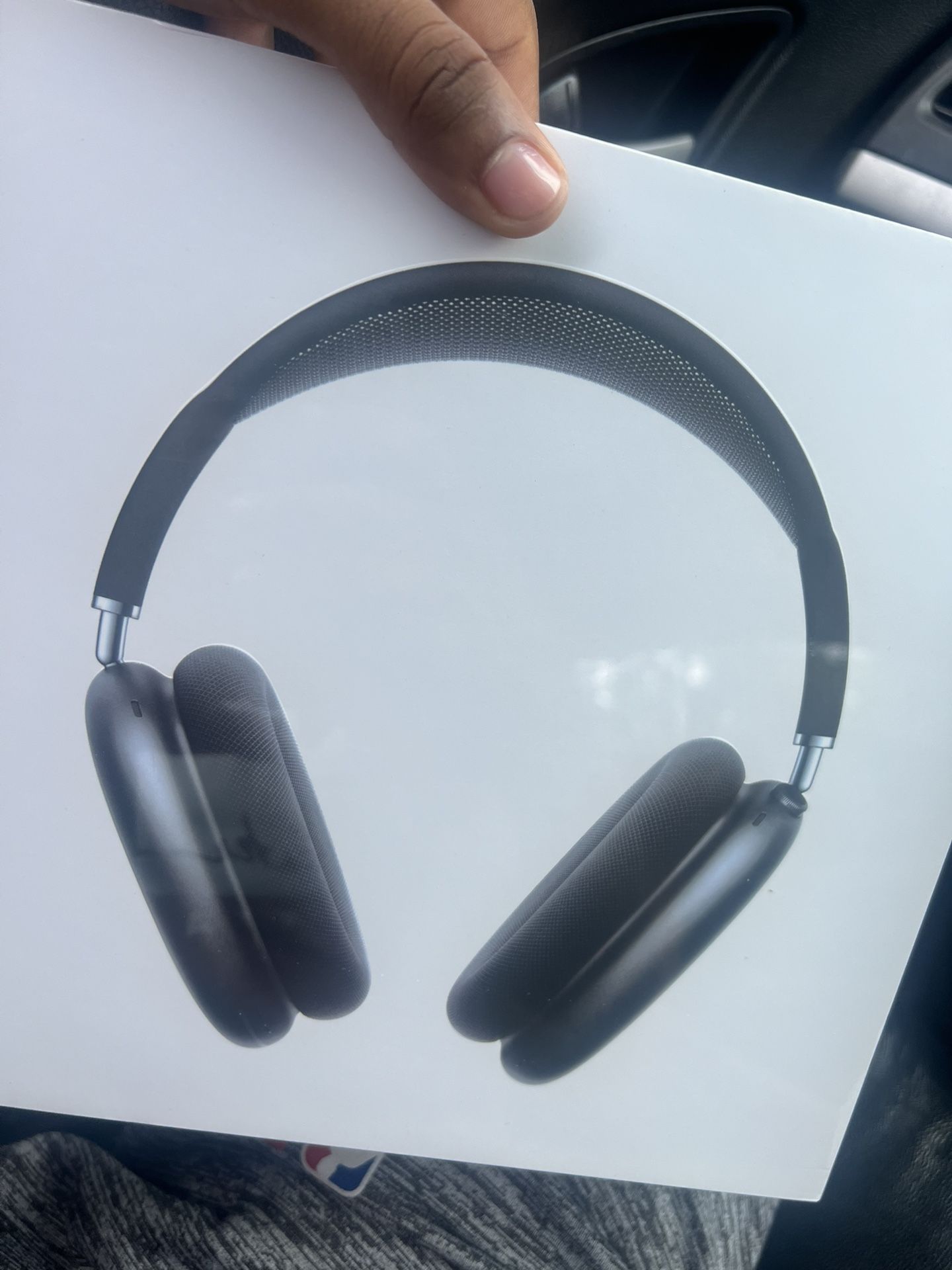 AirPod Max Noise Cancelation 