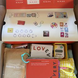 Lovevery Kit “The Examiner” (52, 53, 54 M)