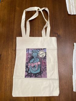 Tote bag