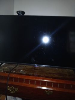 32" TLC RokuTv  no remote