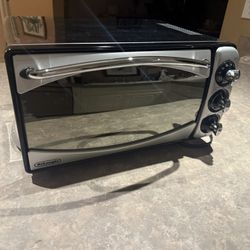 DeLonghi Italian Countertop Oven
