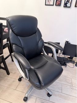 Serta Executive office chair