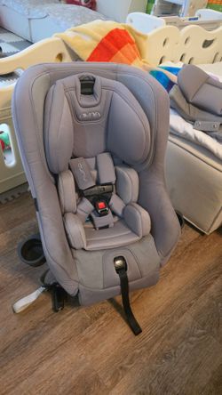 NUNA RAVA Infant Toddler Carseat
