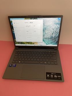 Acer Aspire 14 Ai Touch screen Intel Ultra 5 16GB RAM 1TB SSD (2025 Model / Ai Copilot+) Great Laptop