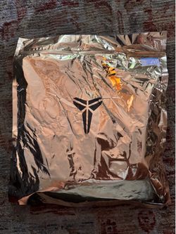 Nike Kobe Draft Pack 1996 T-Shirt(Blind Unopened) Size Medium