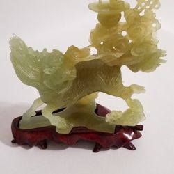 Qilin With Gifts