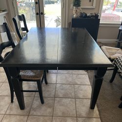 dining Room Table With Leaves