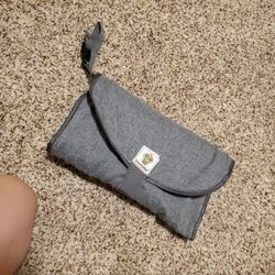 snoofy bee diaper changer