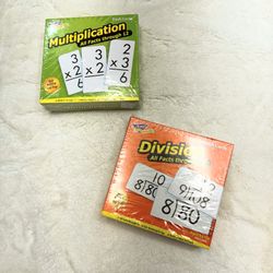 Multiplication & Division Flash Cards 
